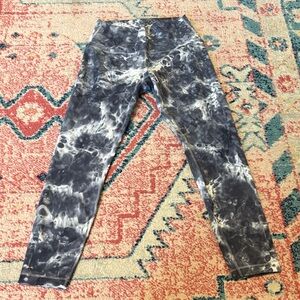 Lululemon Athletica Black and White Tie-Dye Leggings